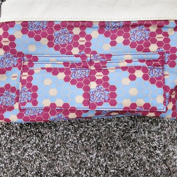 HOBO CLASSIC SHOULDER BAG/PURSE - Picture 11 of 16